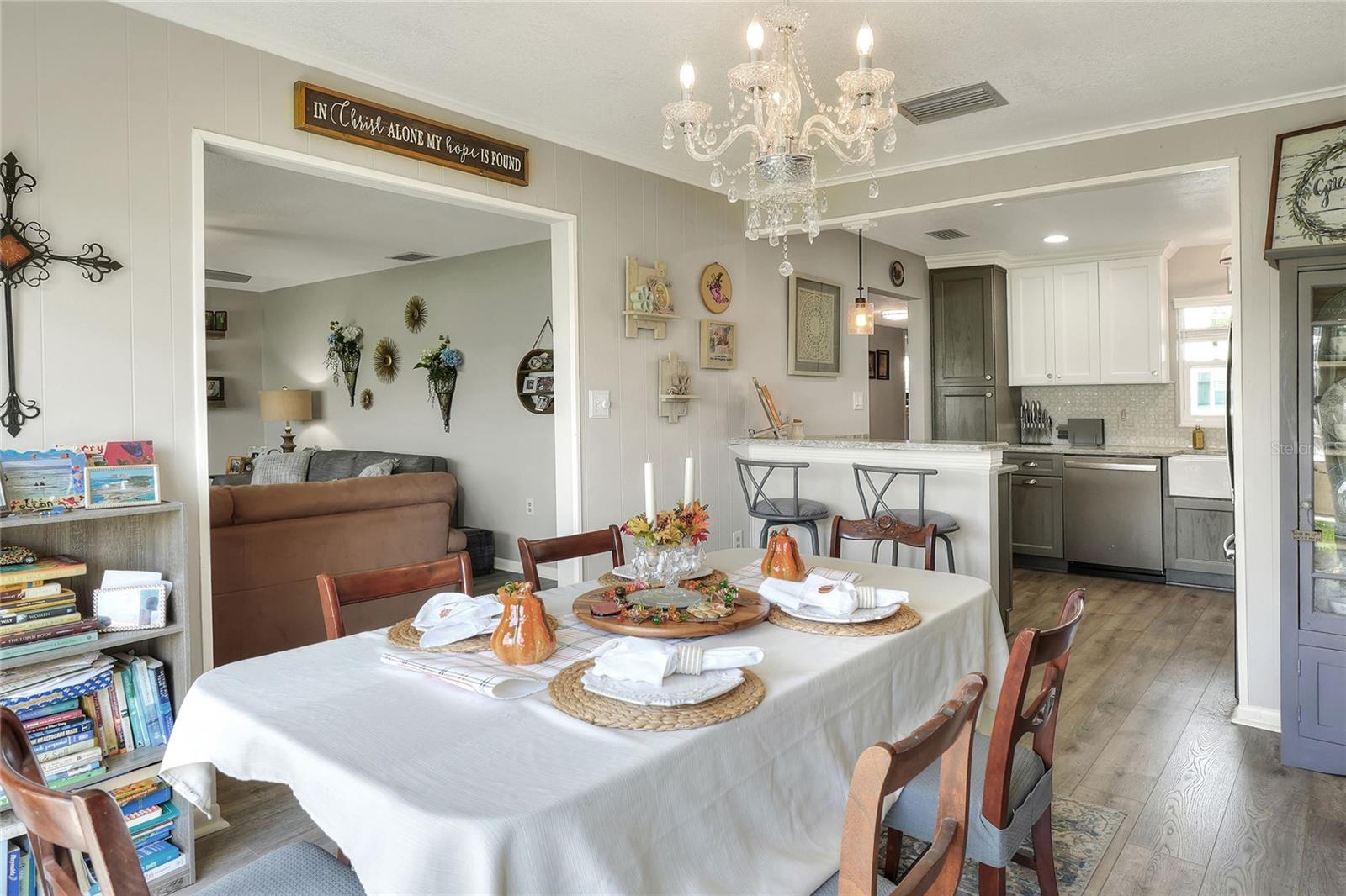 Image 11 of 31 For 3515 Amity Avenue 3515