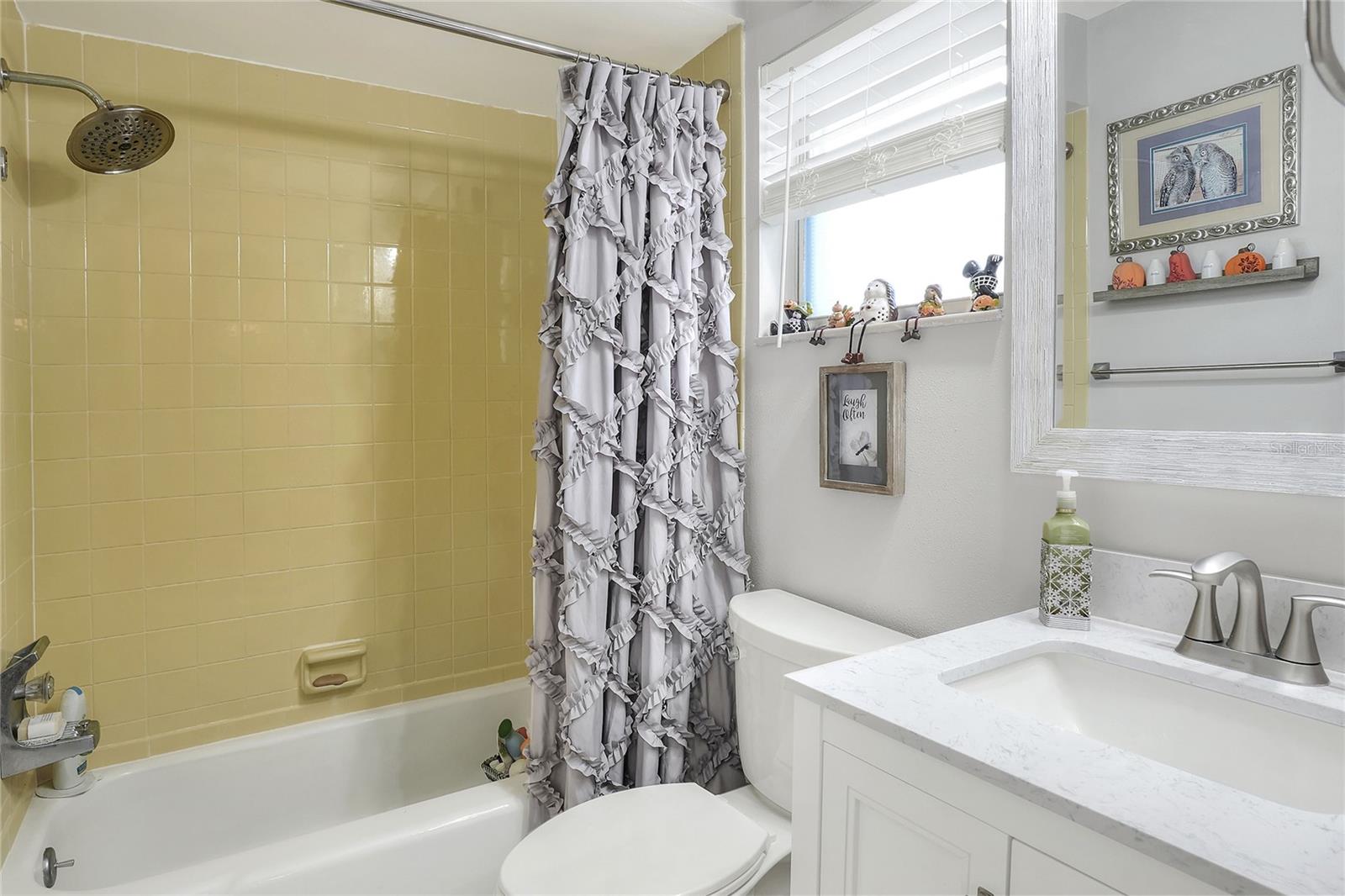 Image 19 of 31 For 3515 Amity Avenue 3515