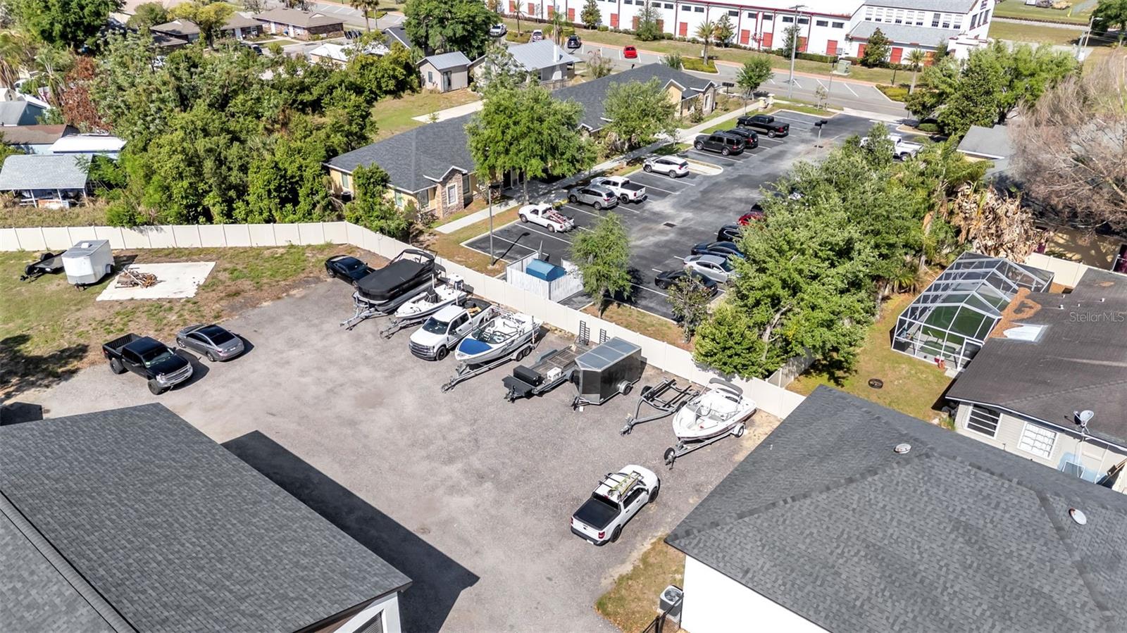 Image 10 of 32 For 208 Howard Street