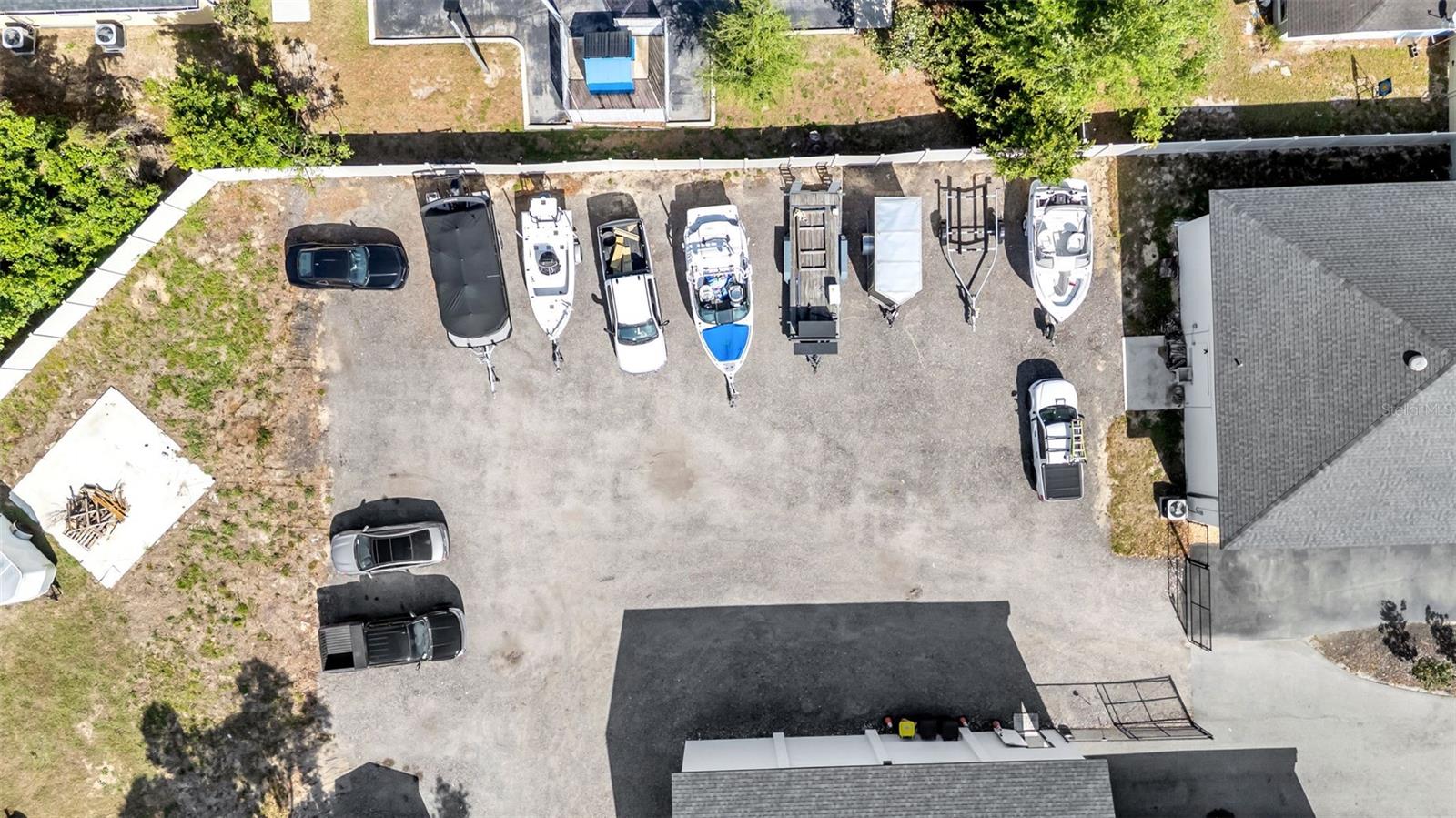 Image 11 of 32 For 208 Howard Street