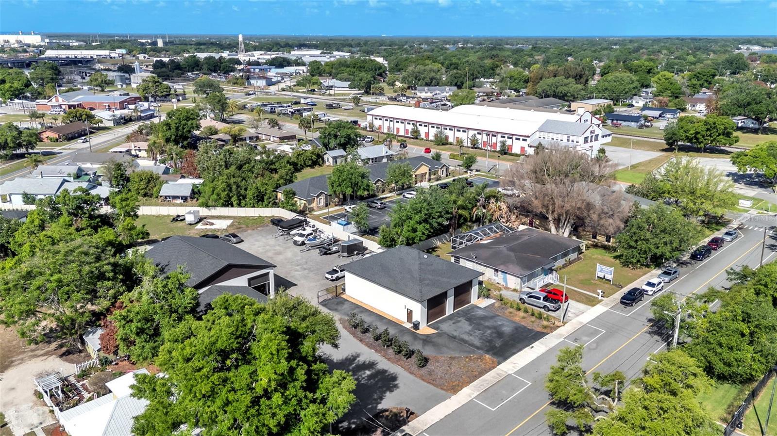 Image 13 of 32 For 208 Howard Street