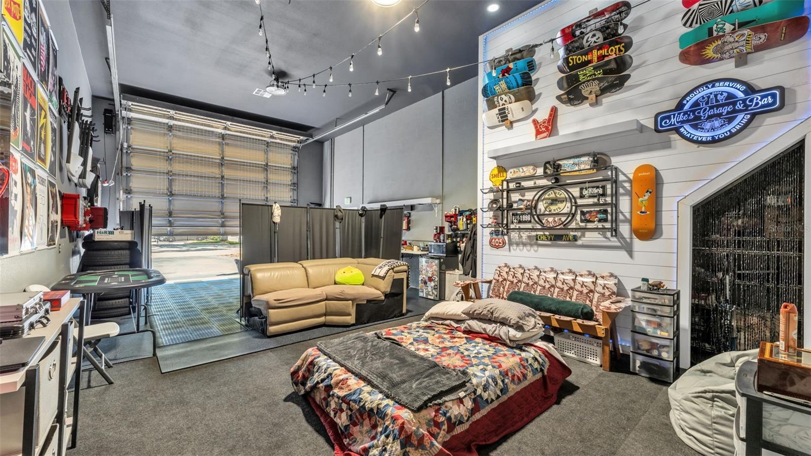 Image 16 of 32 For 208 Howard Street