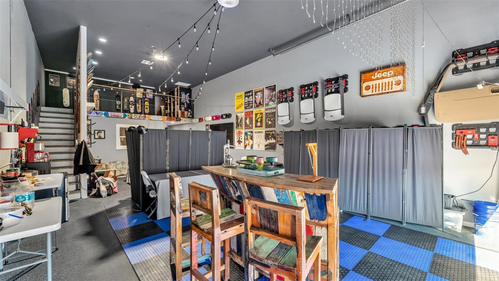 Image 18 of 32 For 208 Howard Street