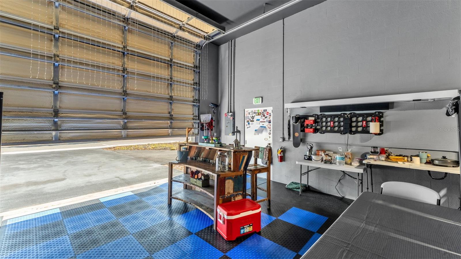 Image 20 of 32 For 208 Howard Street