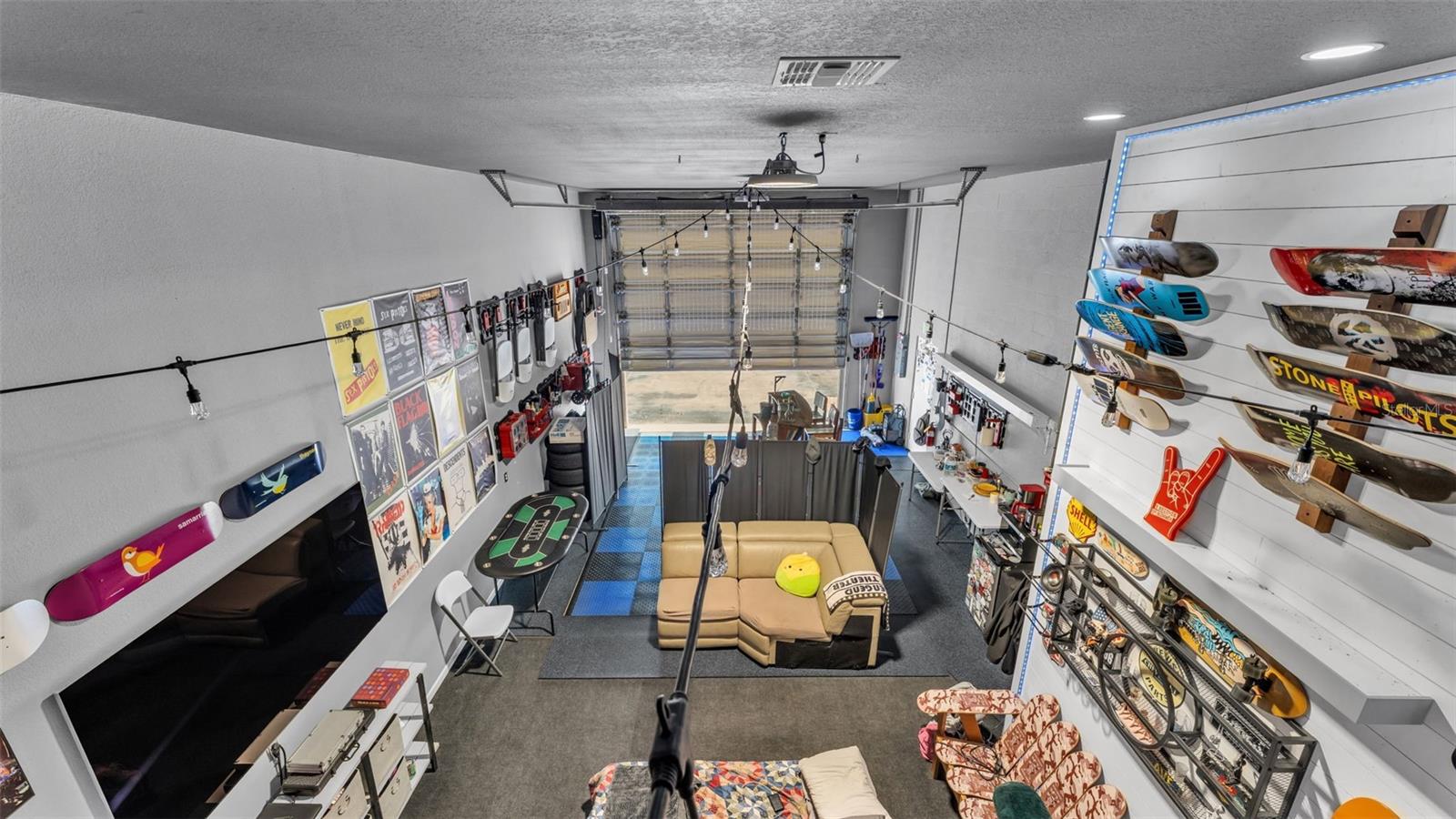 Image 25 of 32 For 208 Howard Street