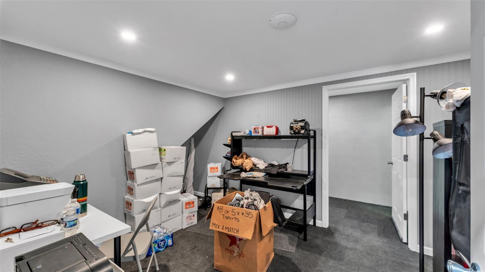 Image 27 of 32 For 208 Howard Street