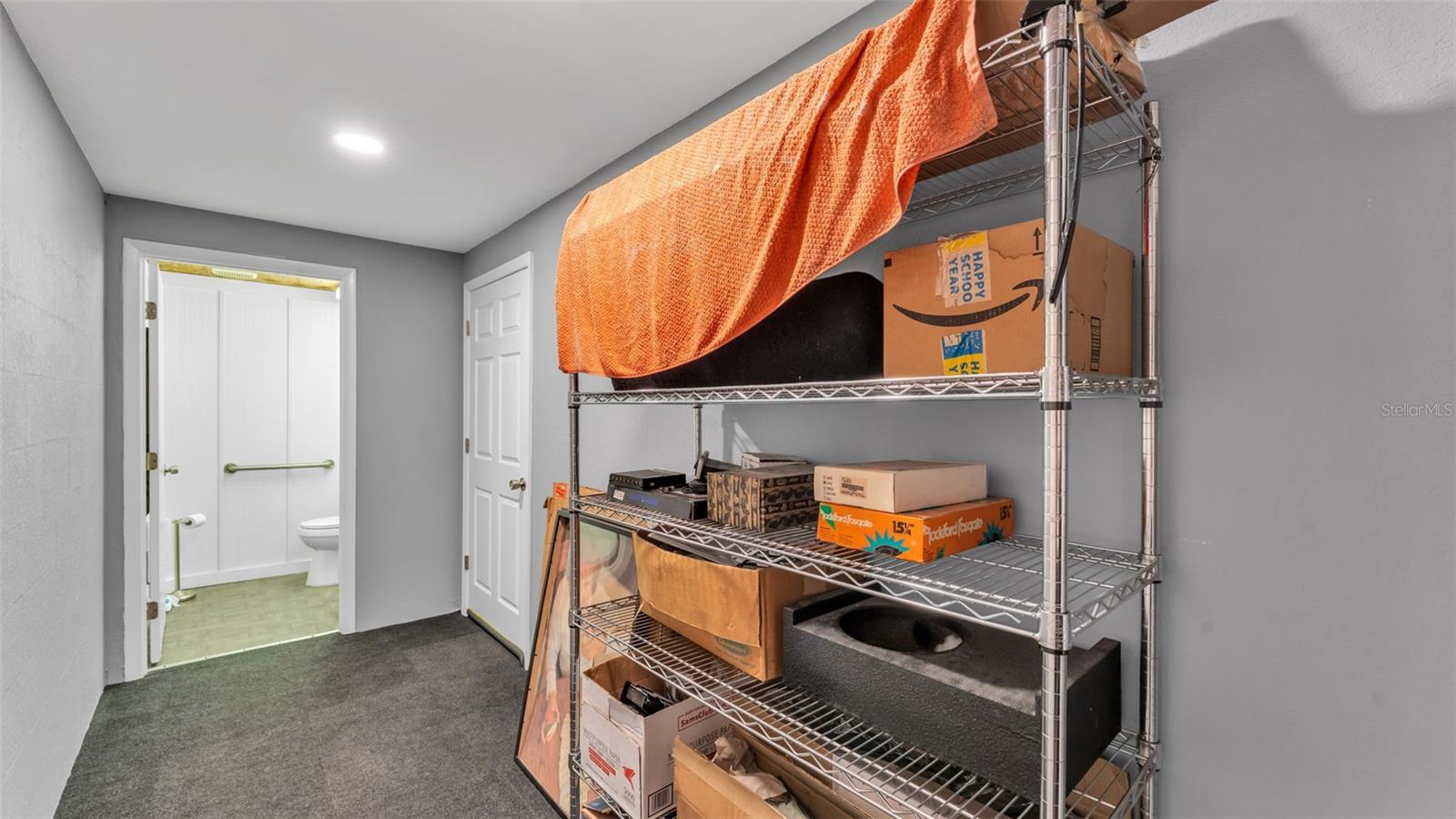 Image 31 of 32 For 208 Howard Street