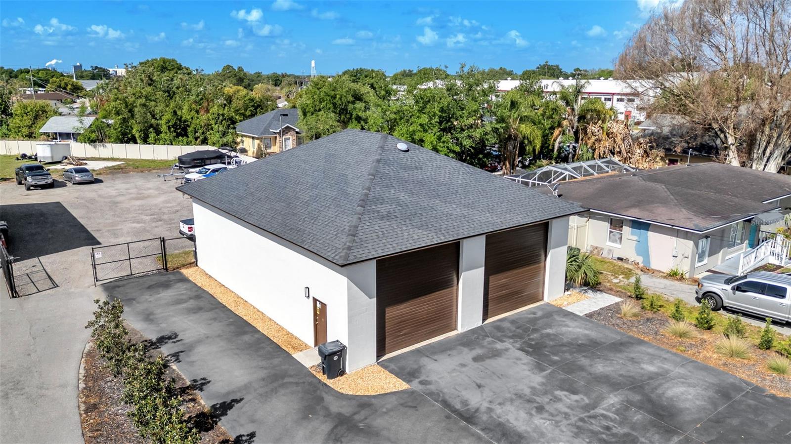 Image 6 of 32 For 208 Howard Street