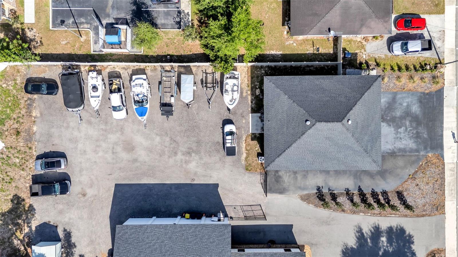 Image 8 of 32 For 208 Howard Street