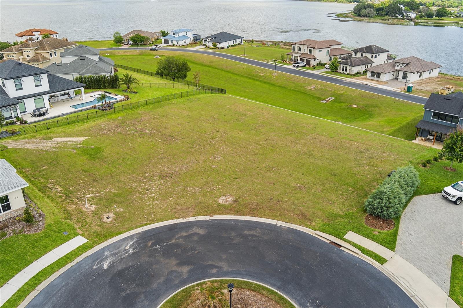 Image 2 of 8 For 200 Caladonia Court