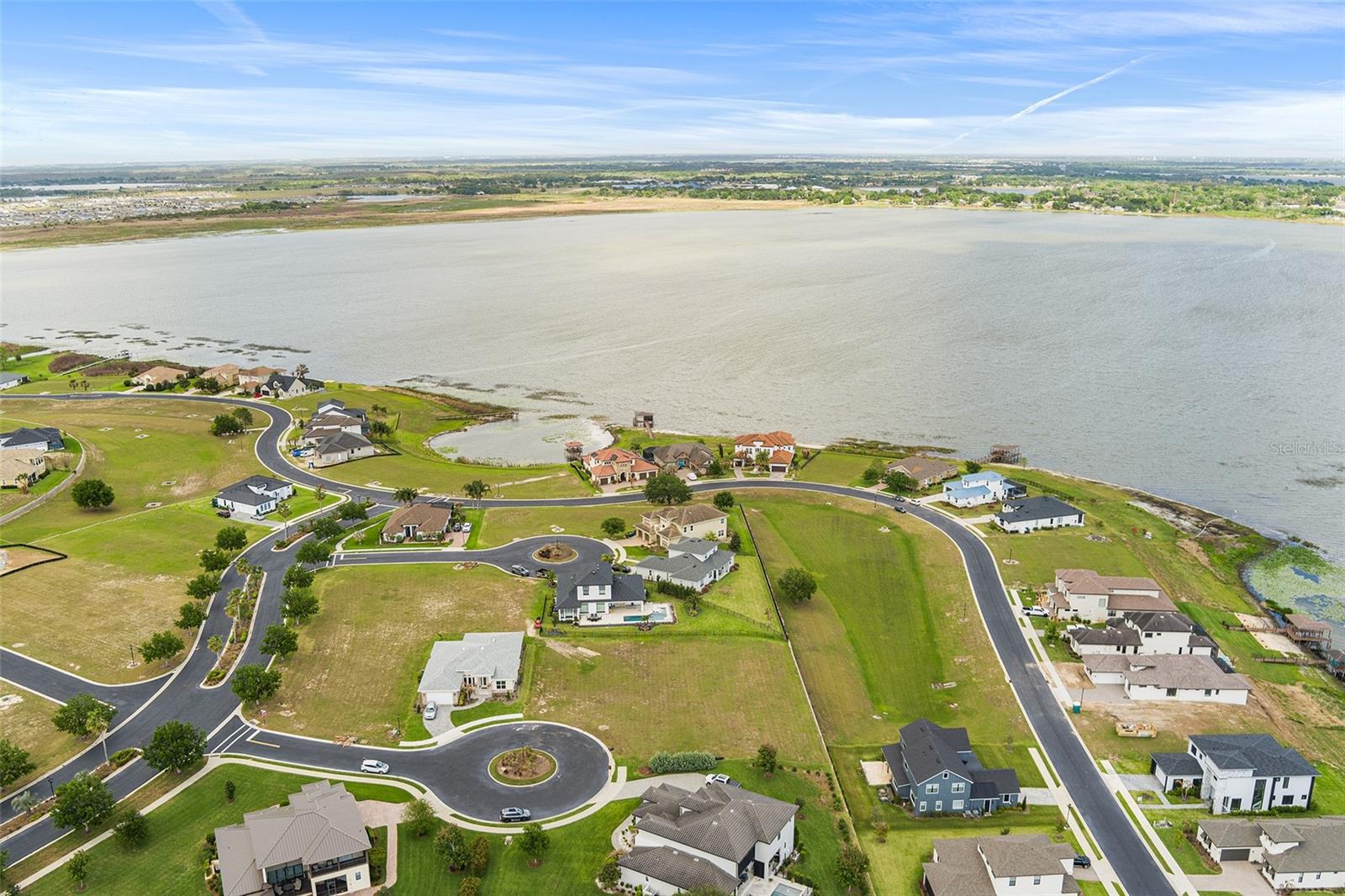 Image 4 of 8 For 200 Caladonia Court