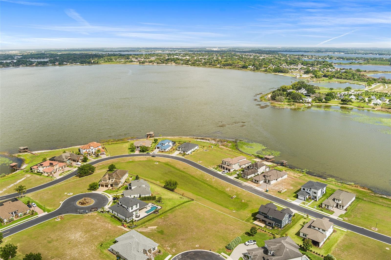 Image 7 of 8 For 200 Caladonia Court