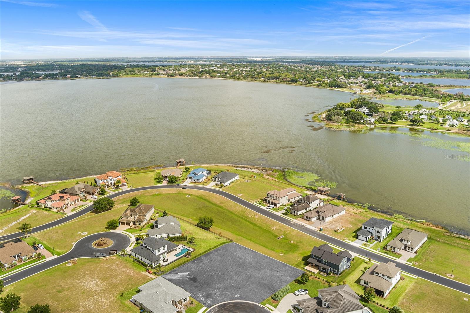 Image 8 of 8 For 200 Caladonia Court