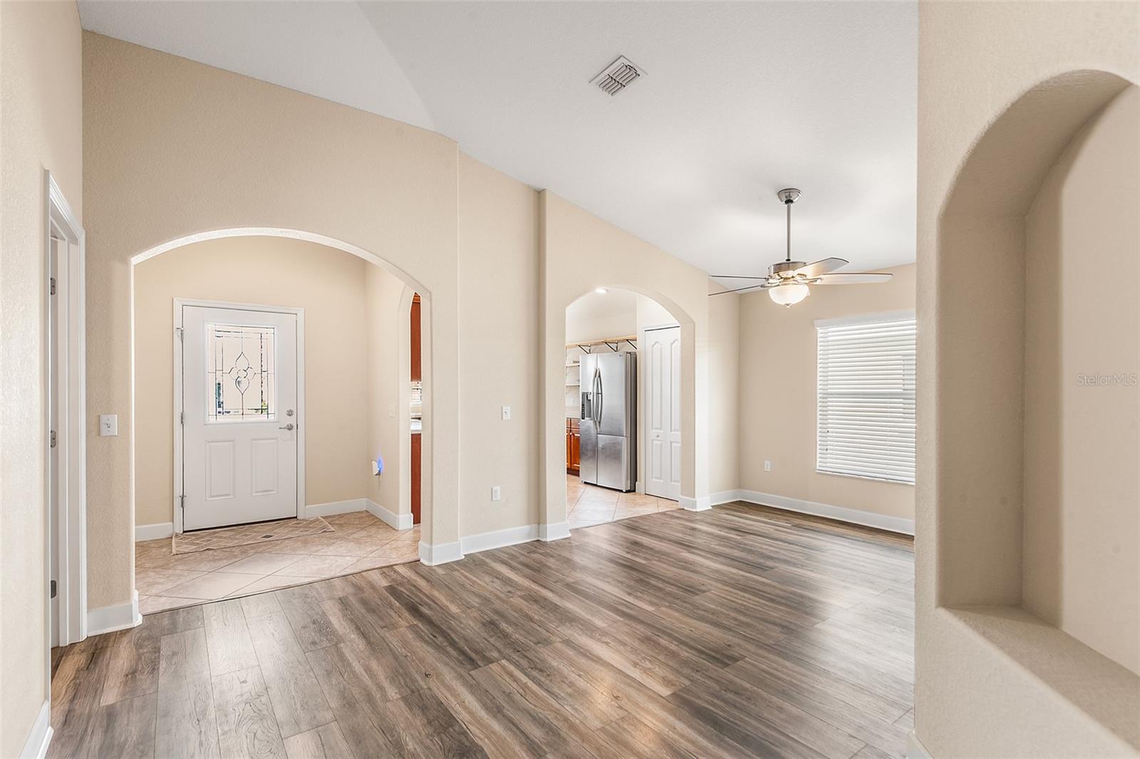 Image 11 of 31 For 2037 Lakeridge Drive