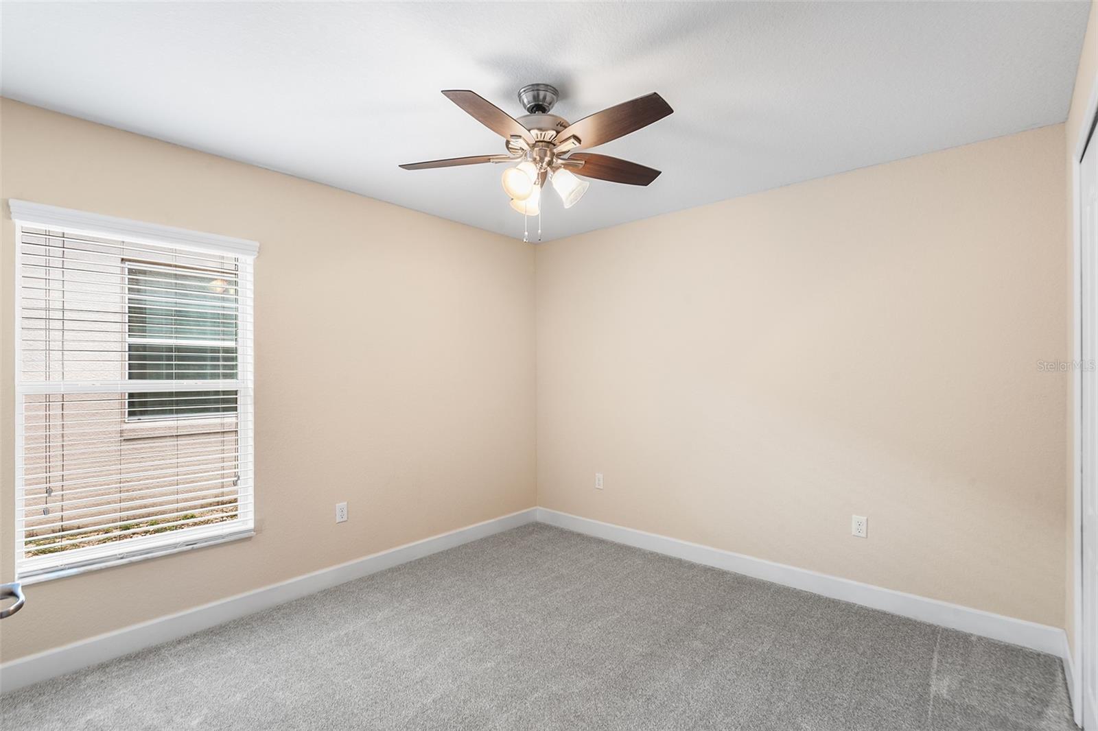 Image 24 of 31 For 2037 Lakeridge Drive