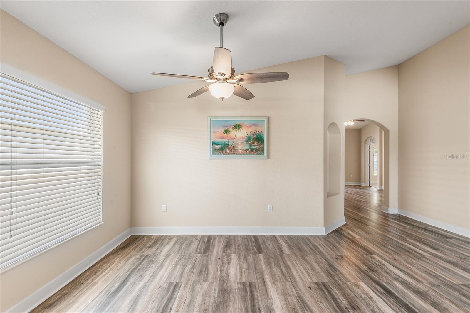 Image 8 of 31 For 2037 Lakeridge Drive