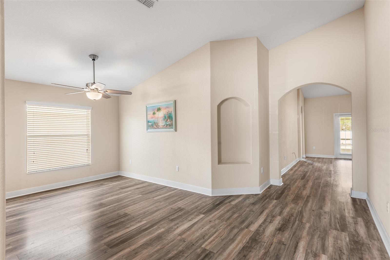 Image 9 of 31 For 2037 Lakeridge Drive