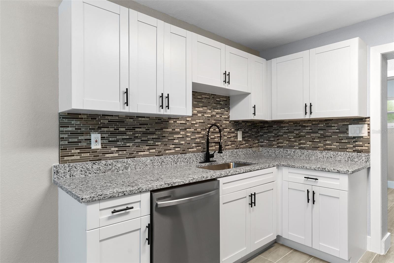 Image 13 of 30 For 3396 Avenue U Nw