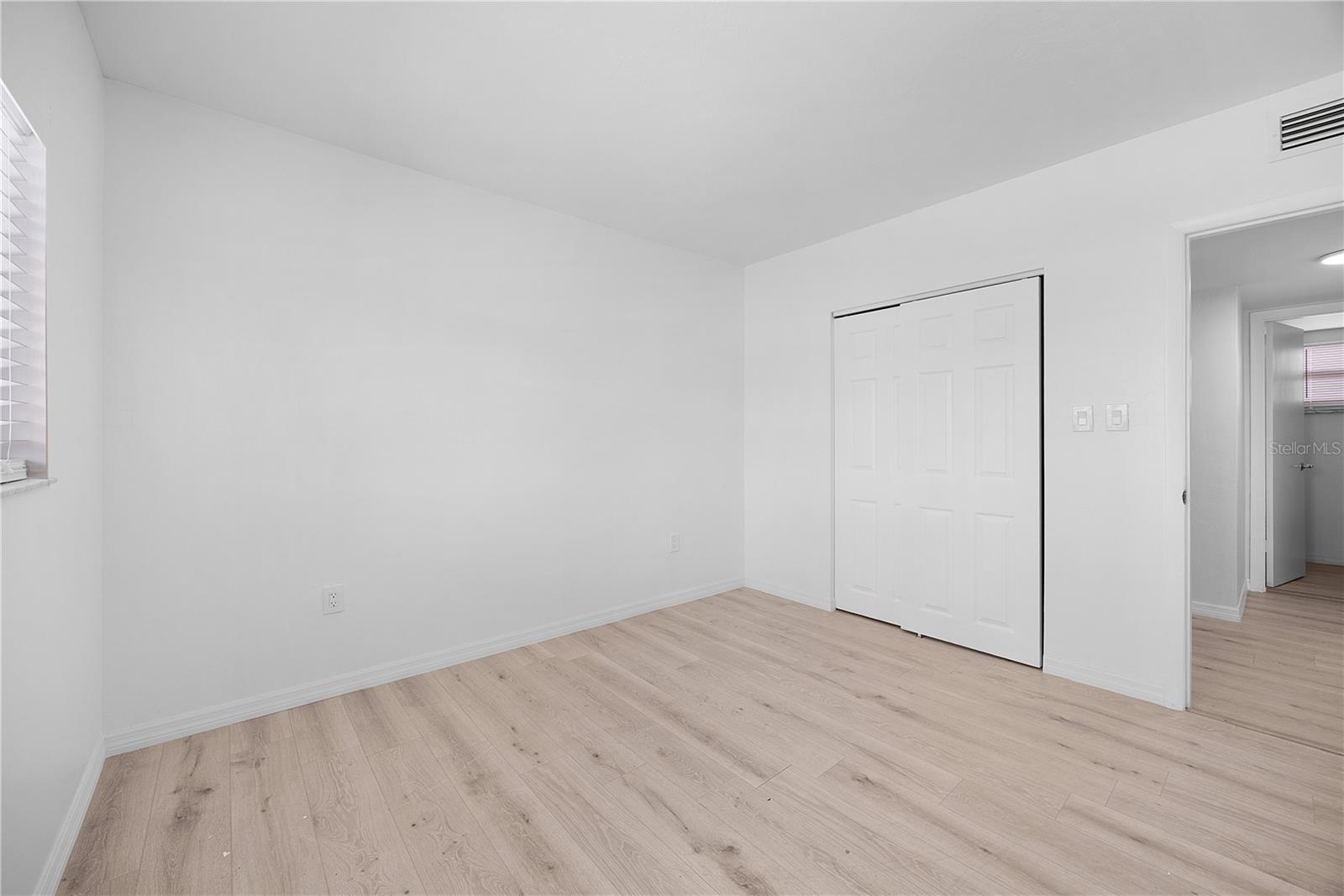 Image 13 of 29 For 3100 Harbor Boulevard 312