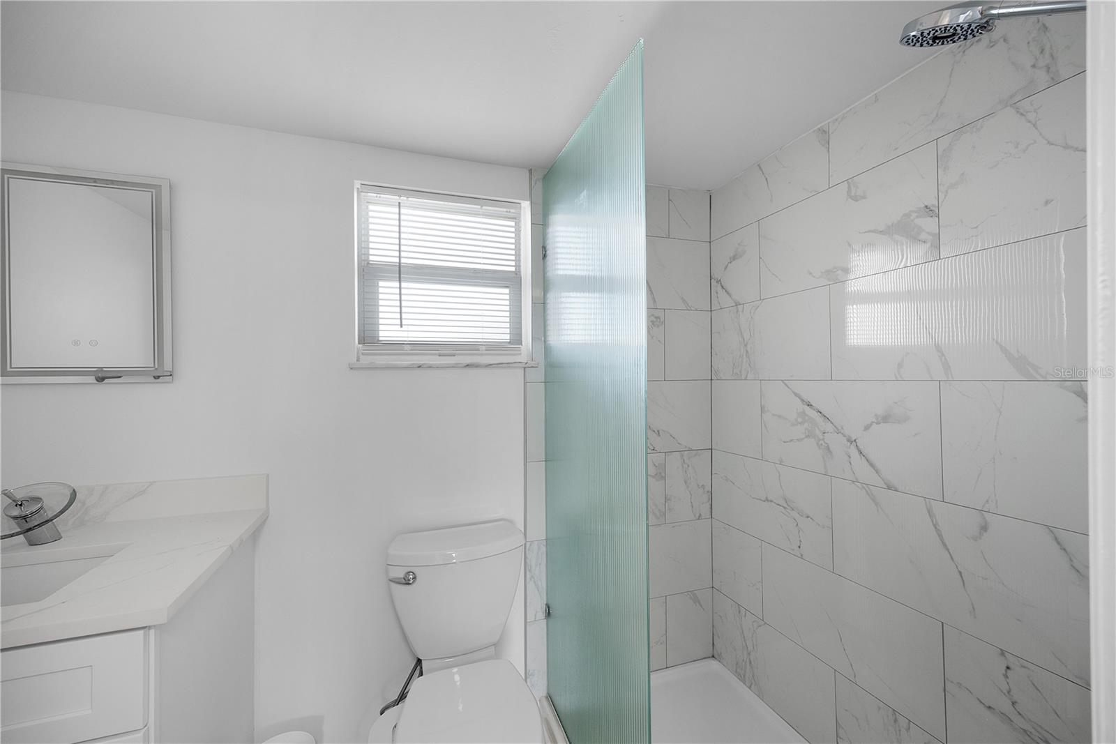 Image 19 of 29 For 3100 Harbor Boulevard 312