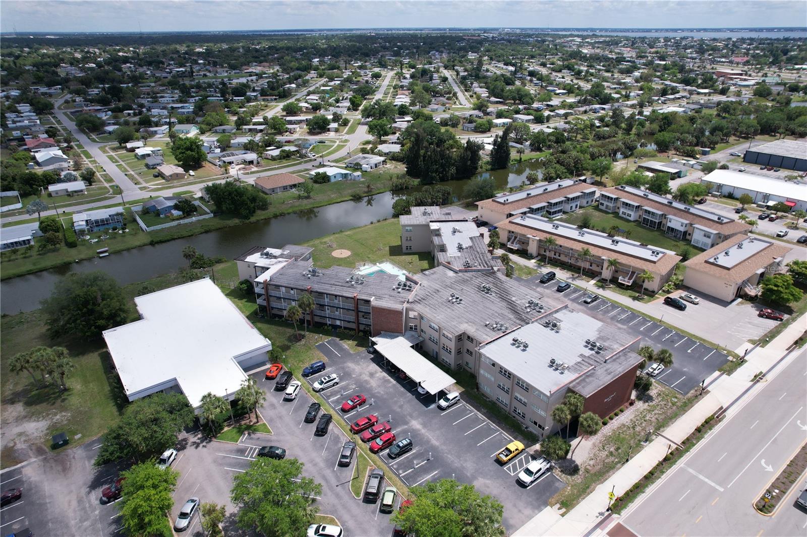 Image 24 of 29 For 3100 Harbor Boulevard 312