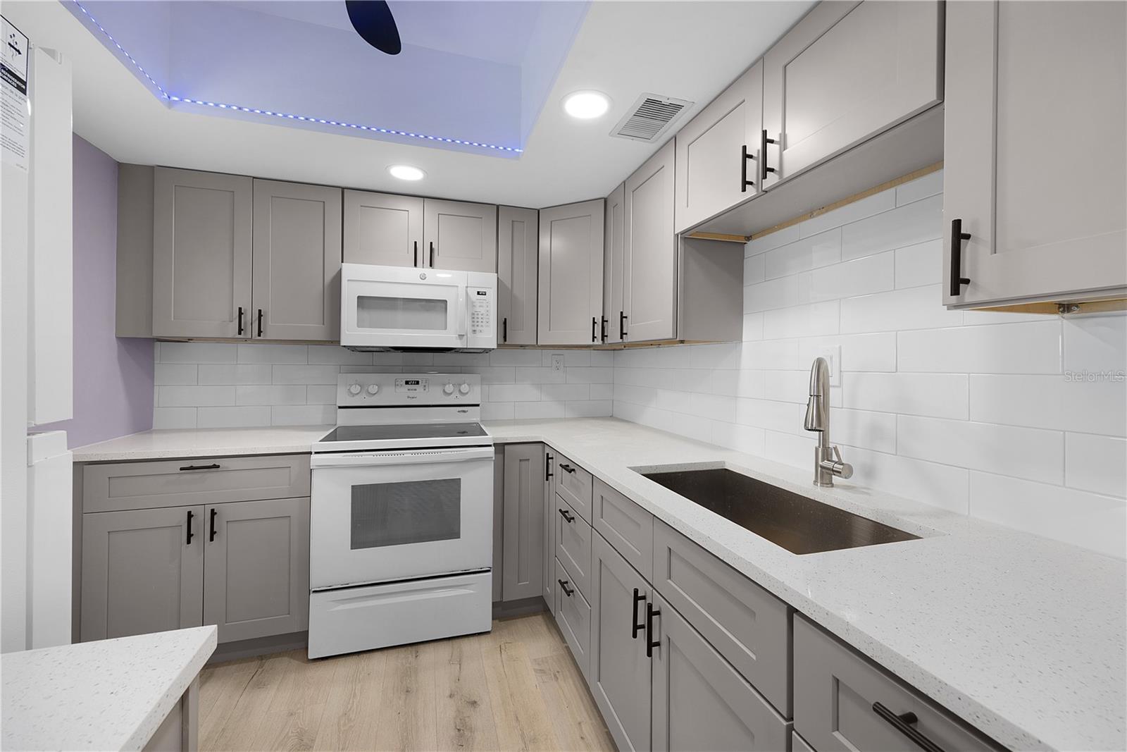 Image 4 of 29 For 3100 Harbor Boulevard 312