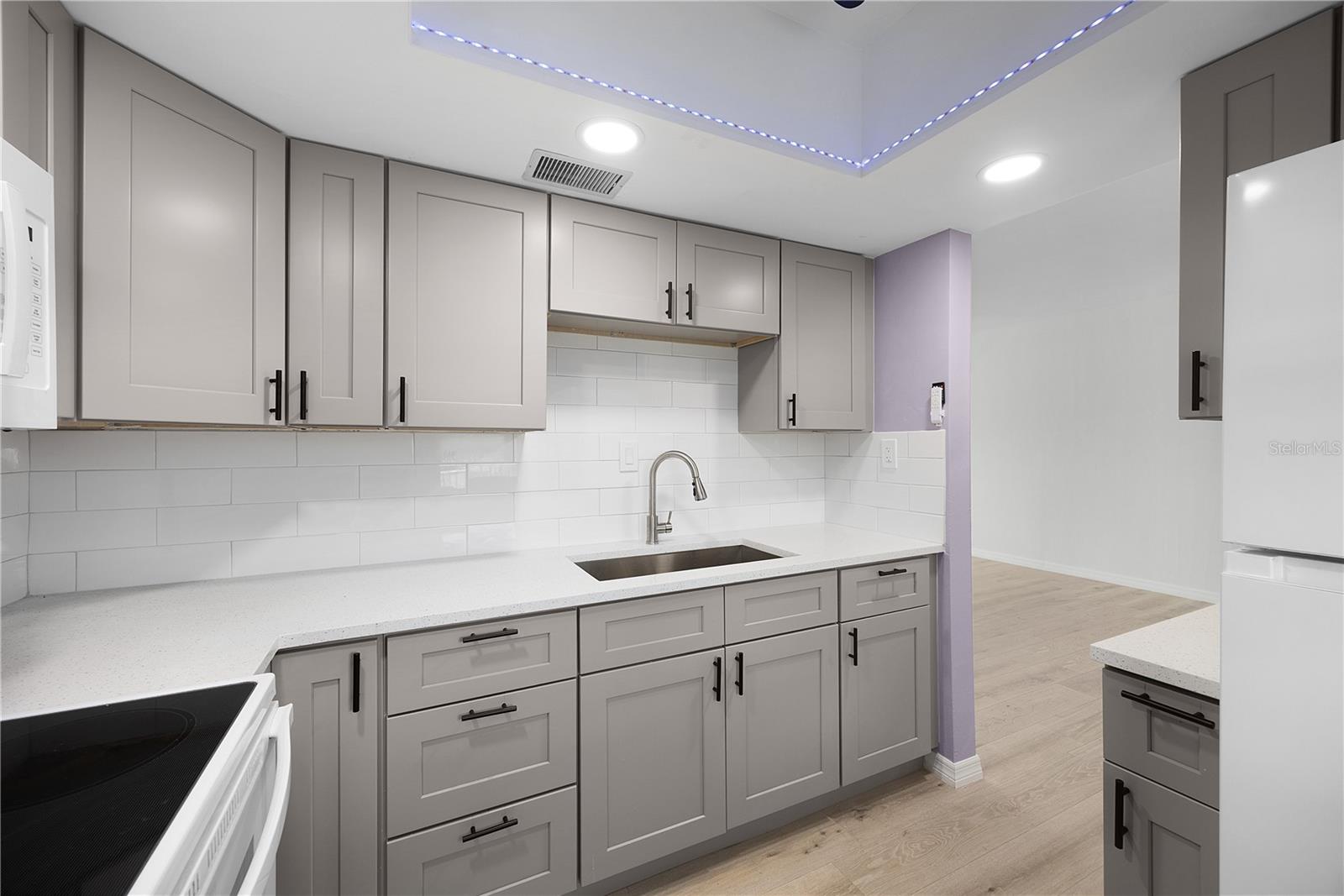 Image 5 of 29 For 3100 Harbor Boulevard 312