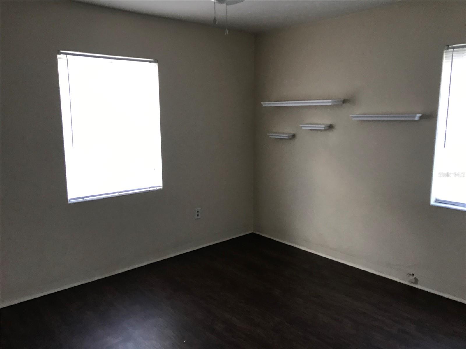 Image 2 of 9 For 118 Riggins Street