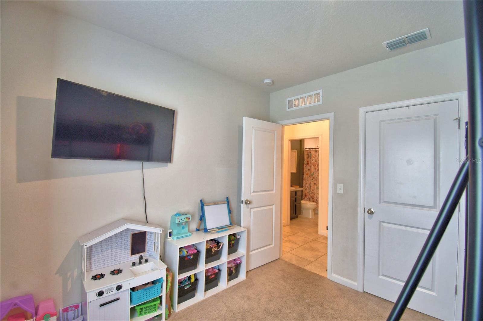 Image 13 of 58 For 542 Eagle Landing Boulevard