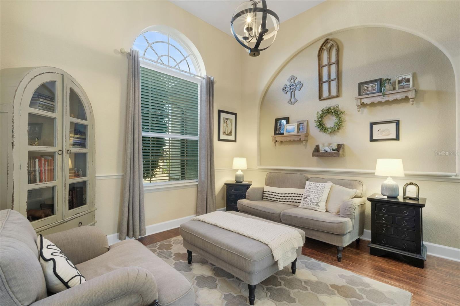 Image 22 of 44 For 5705 Vintage View Avenue