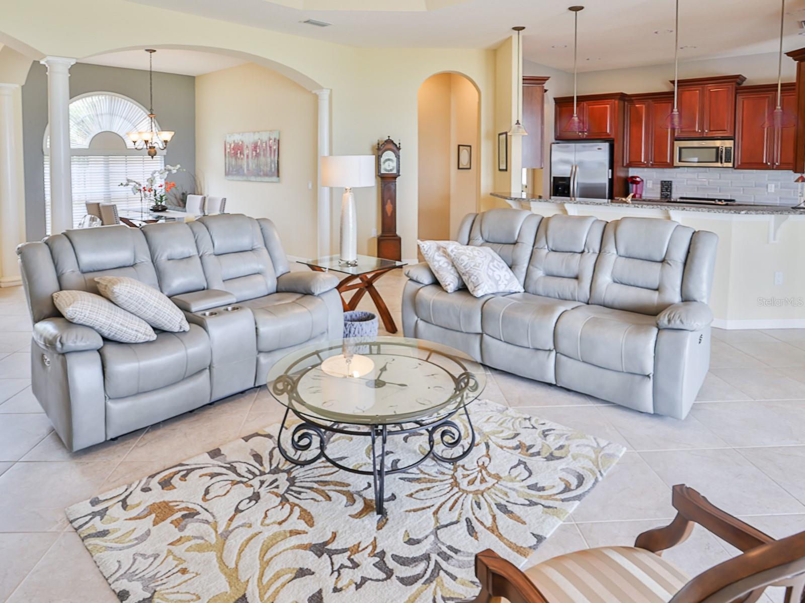 Image 14 of 75 For 5268 Pebble Beach Boulevard