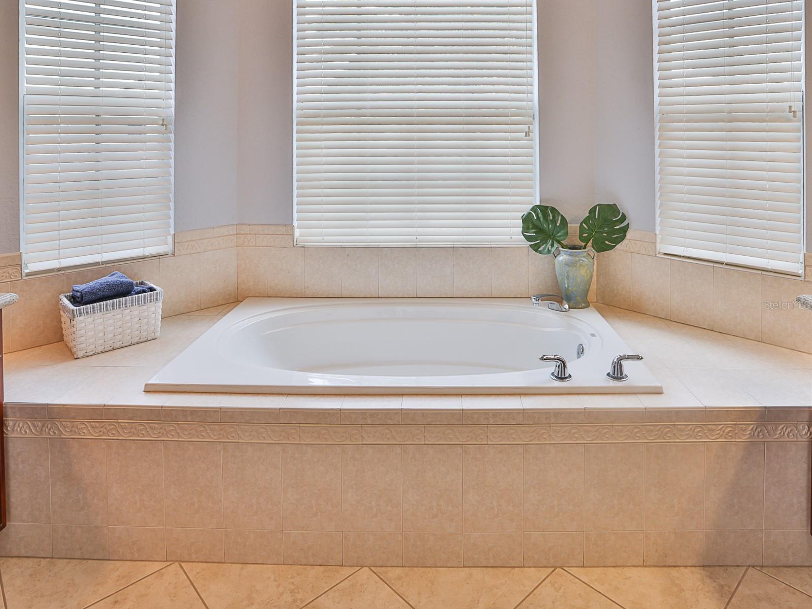 Image 29 of 75 For 5268 Pebble Beach Boulevard