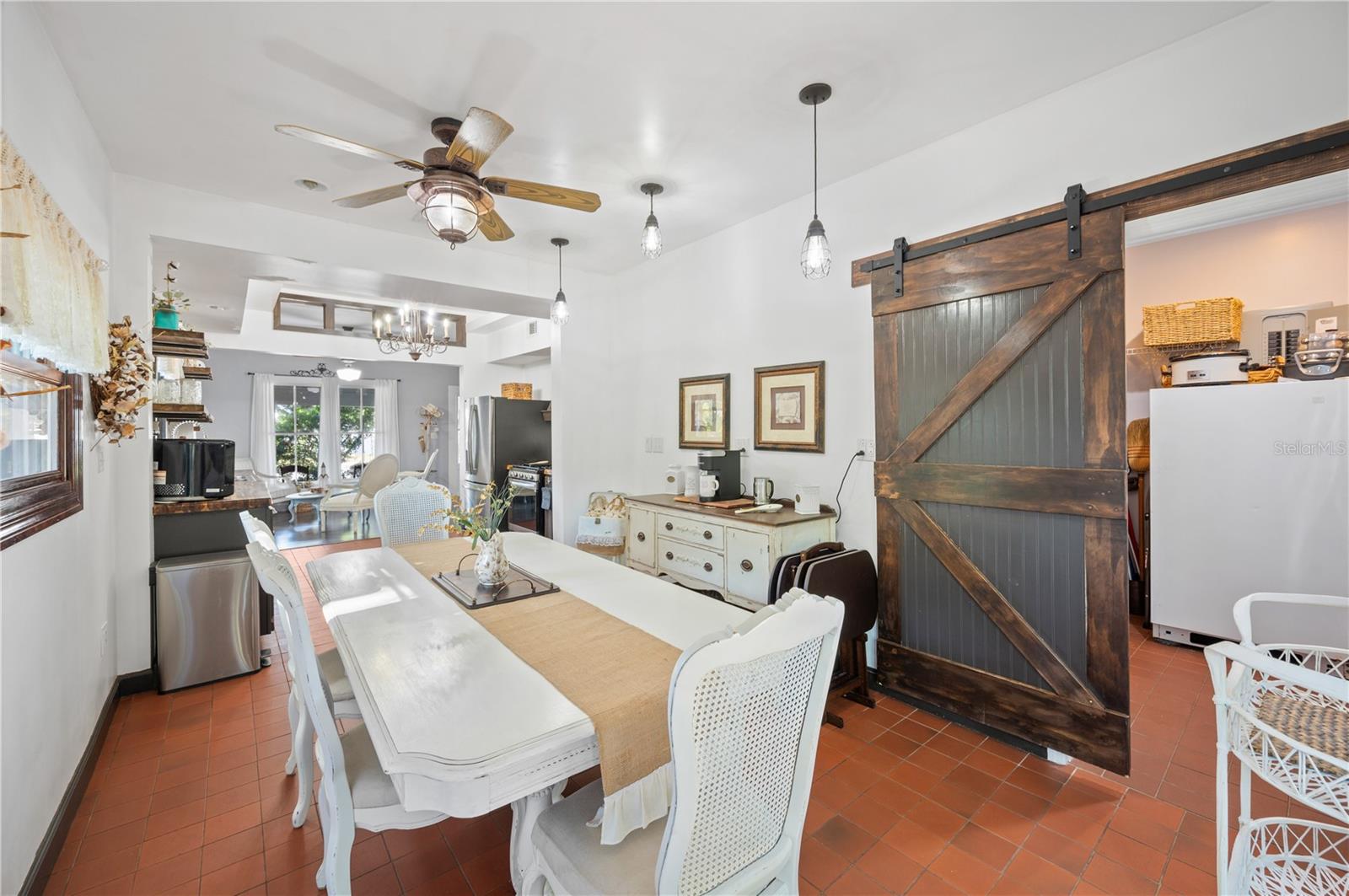 Image 14 of 46 For 810 Church Street