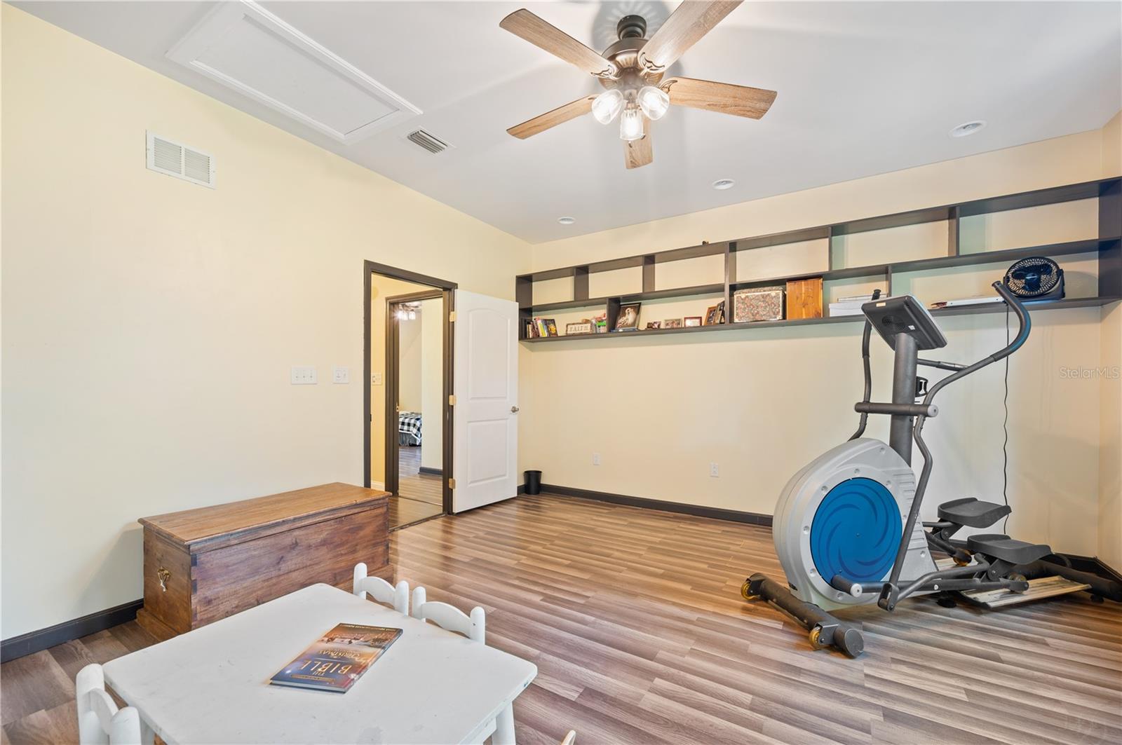 Image 38 of 46 For 810 Church Street