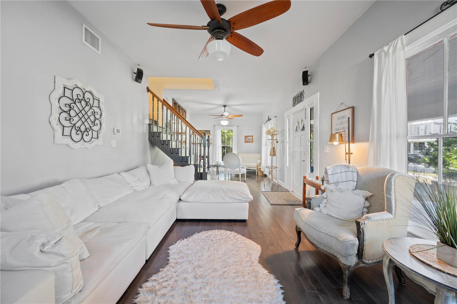 Image 6 of 46 For 810 Church Street