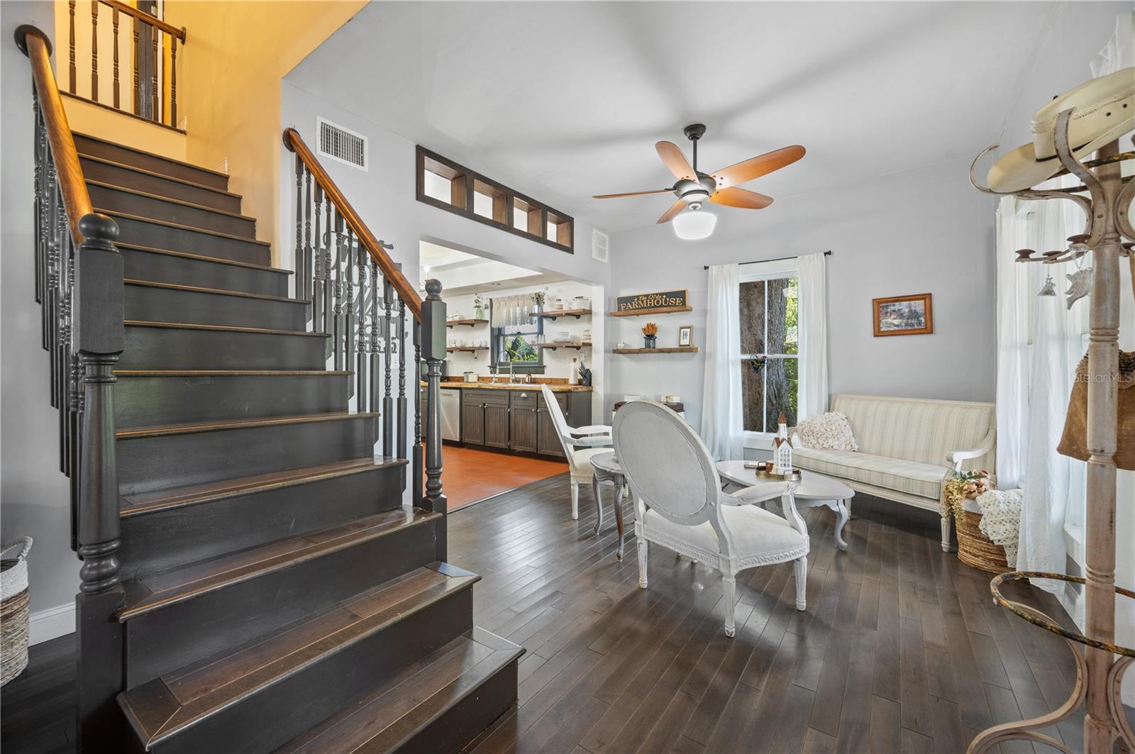 Image 7 of 46 For 810 Church Street