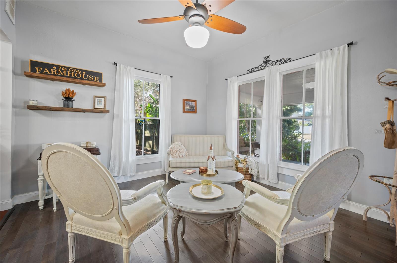 Image 8 of 46 For 810 Church Street