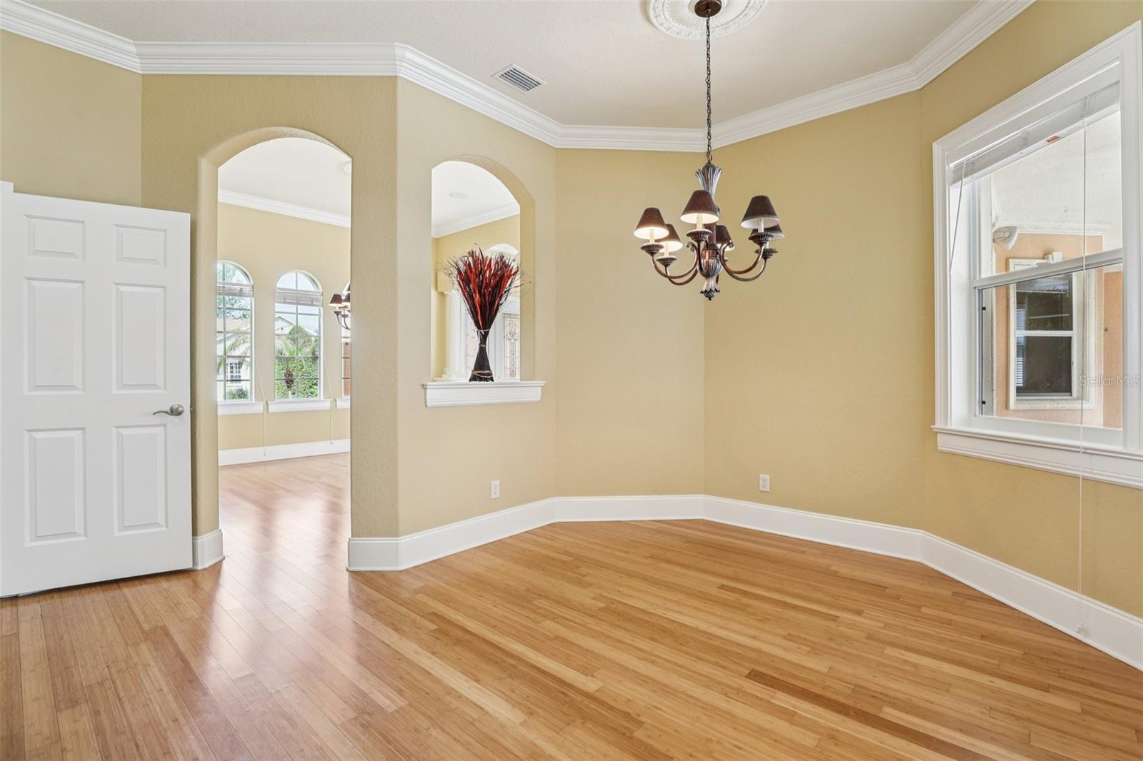 Image 18 of 67 For 5561 Pebble Beach Drive