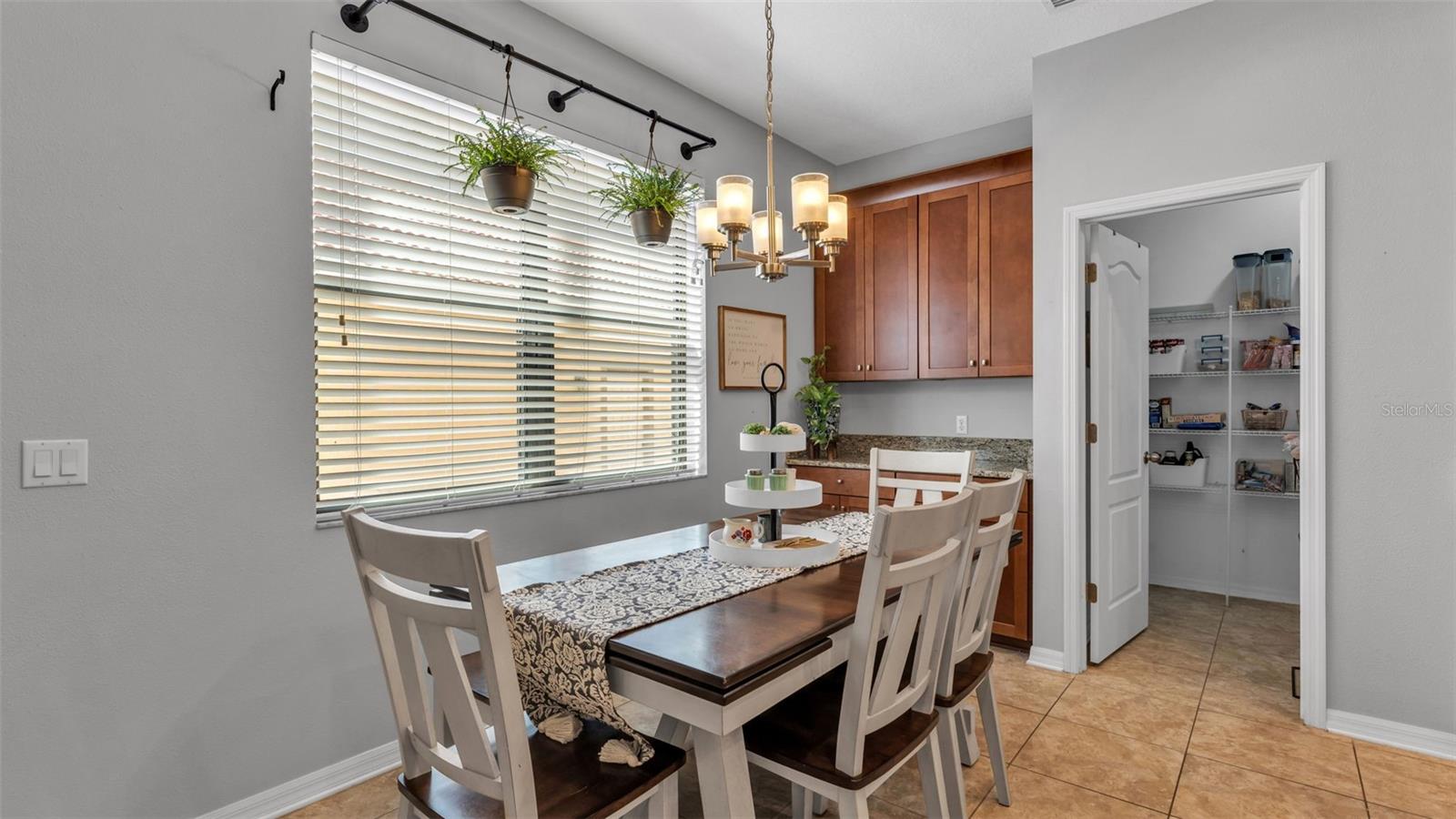 Image 10 of 61 For 1826 Altavista Circle