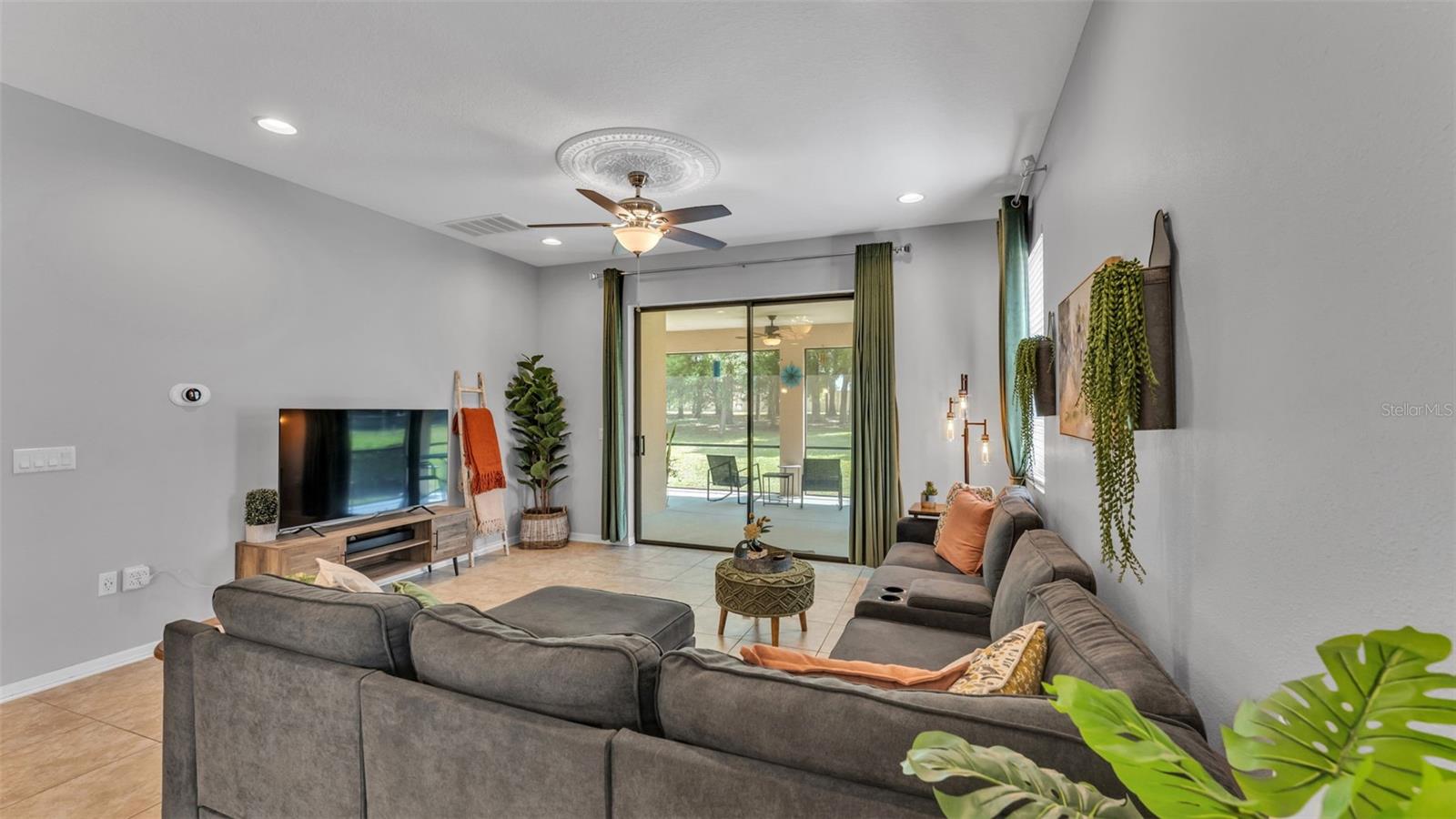 Image 13 of 61 For 1826 Altavista Circle