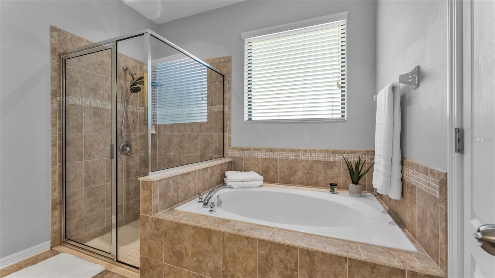 Image 23 of 61 For 1826 Altavista Circle