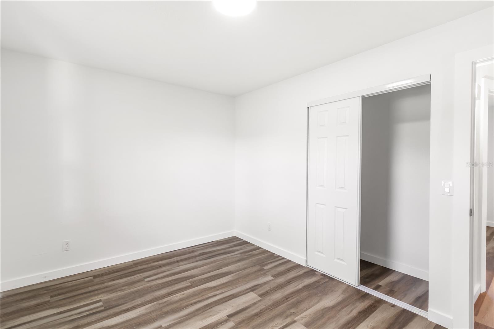 Image 16 of 33 For 426 Bascom Court