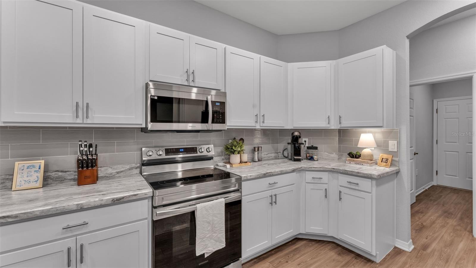 Image 16 of 42 For 1101 Montgomery Lane