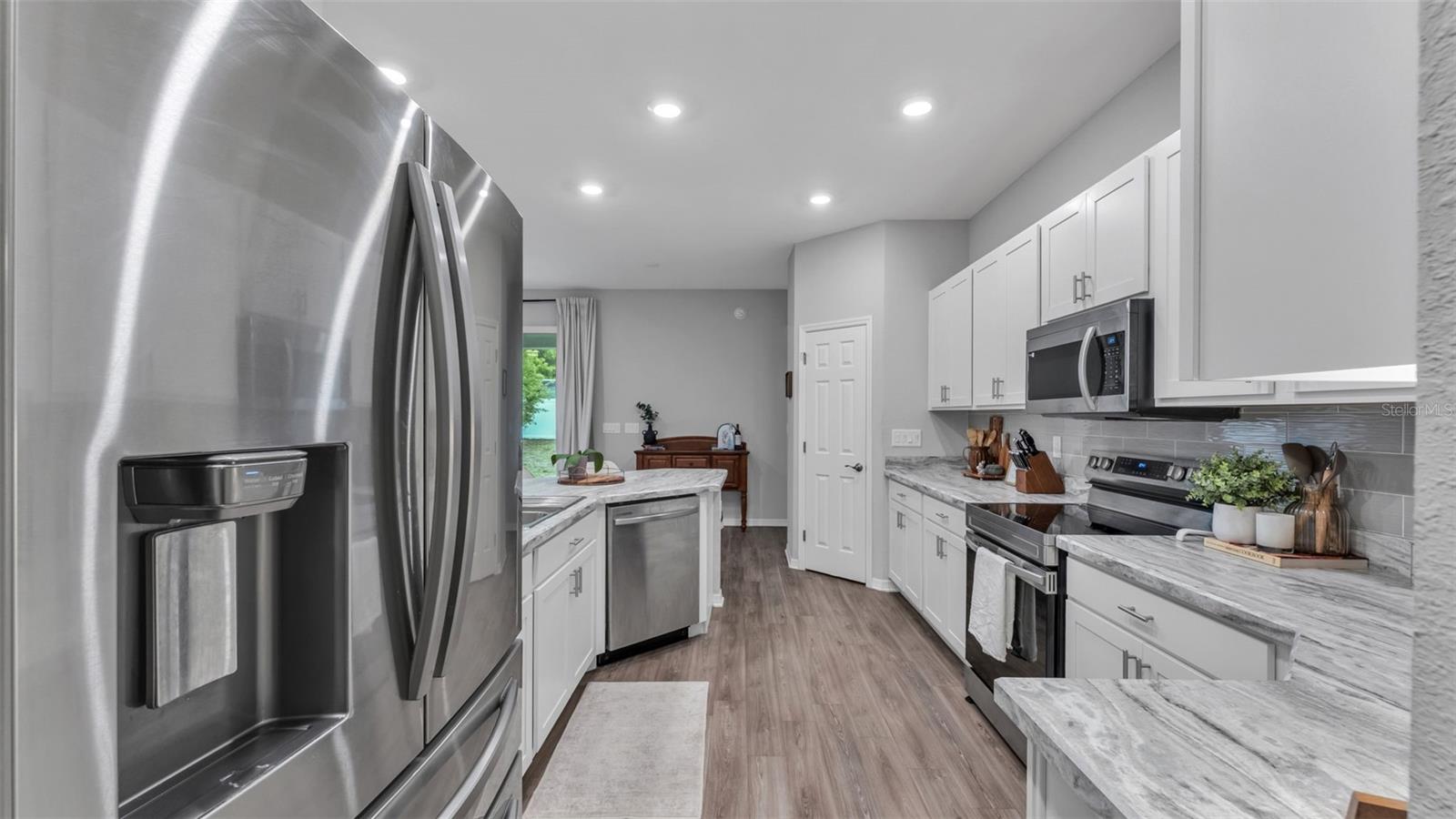 Image 18 of 42 For 1101 Montgomery Lane