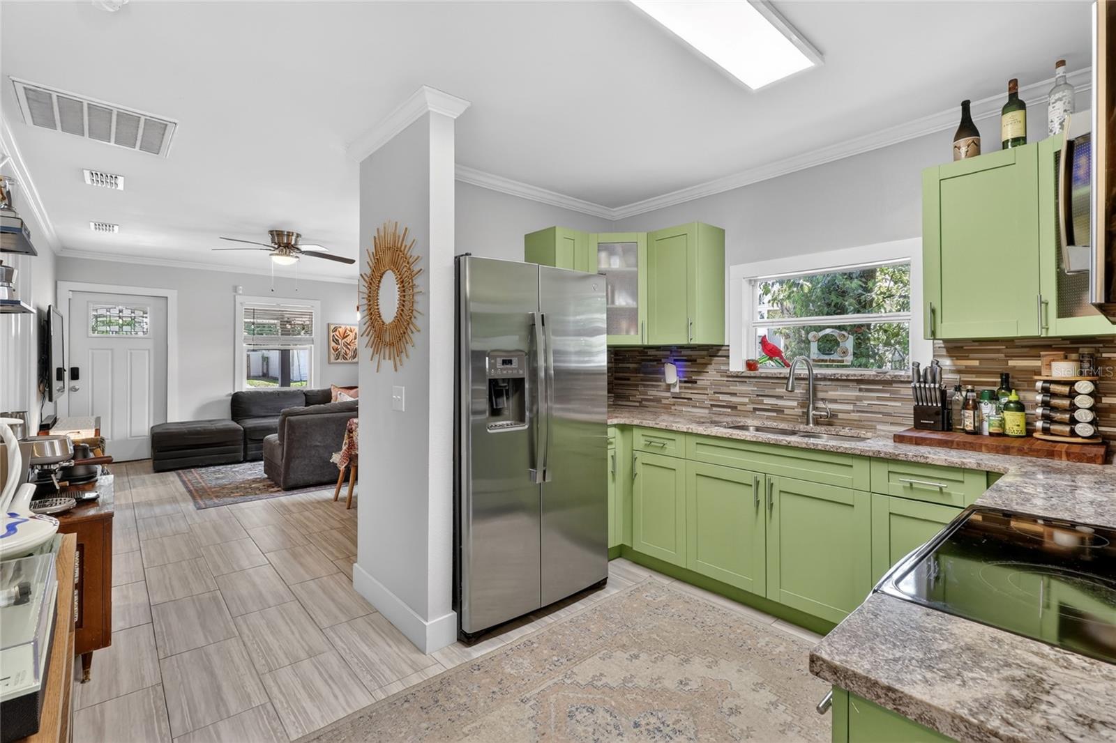 Image 10 of 36 For 1041 Dakota Avenue