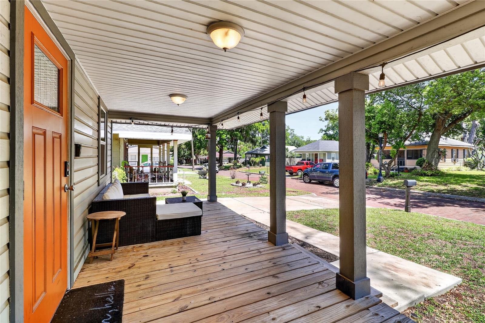 Image 29 of 36 For 1041 Dakota Avenue