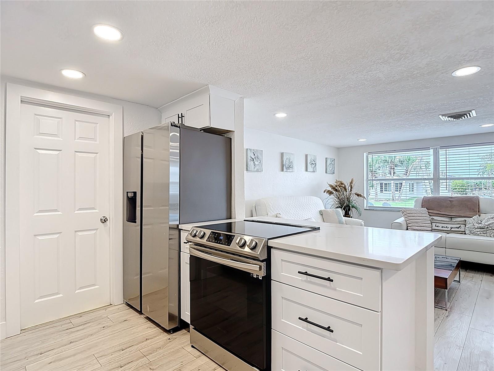 Image 12 of 35 For 4462 Rudder Way