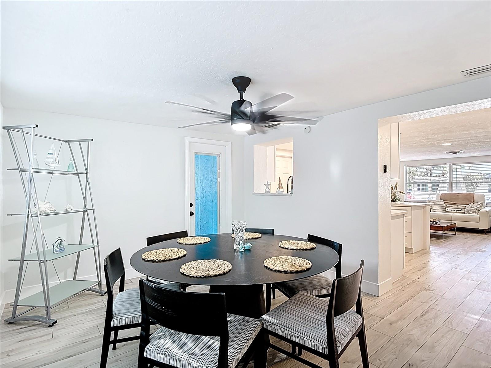 Image 17 of 35 For 4462 Rudder Way