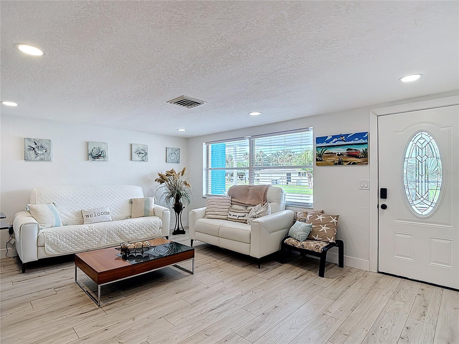 Image 4 of 35 For 4462 Rudder Way