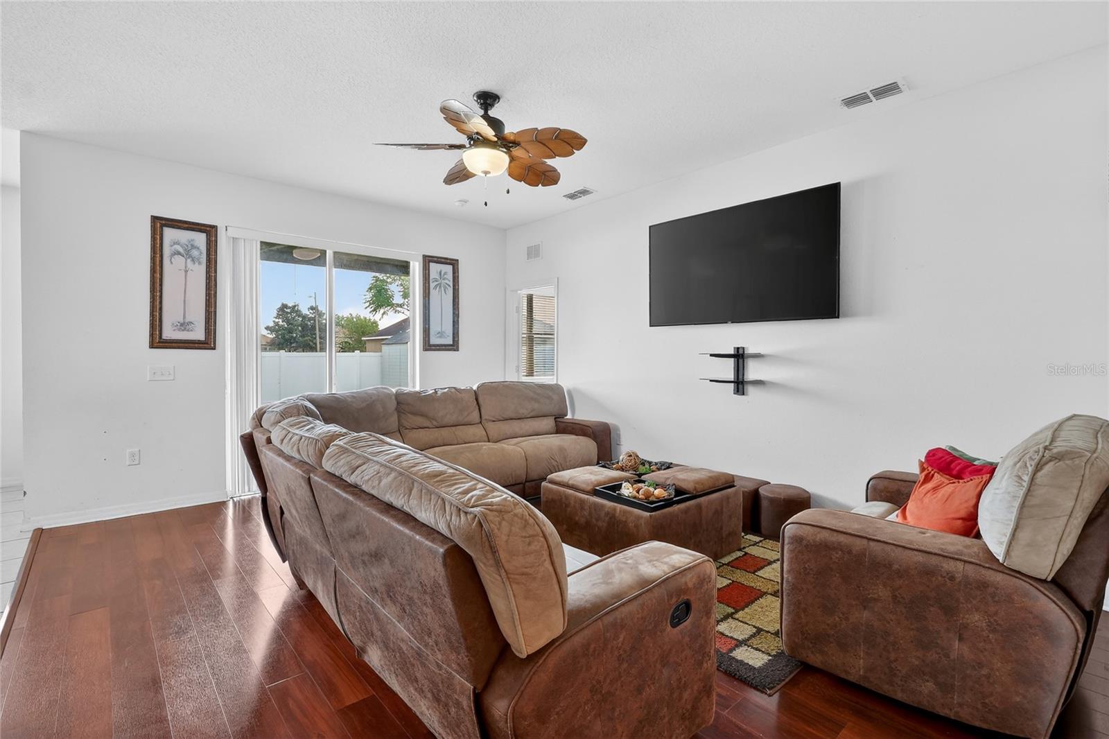 Image 17 of 43 For 855 Krenson Woods Lane